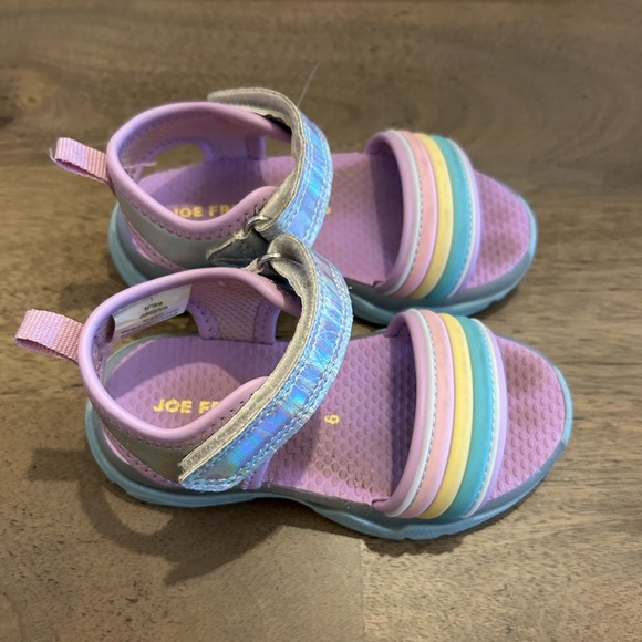 Toddler Light up Rainbow Sandals size 6C - Picture 2 of 5